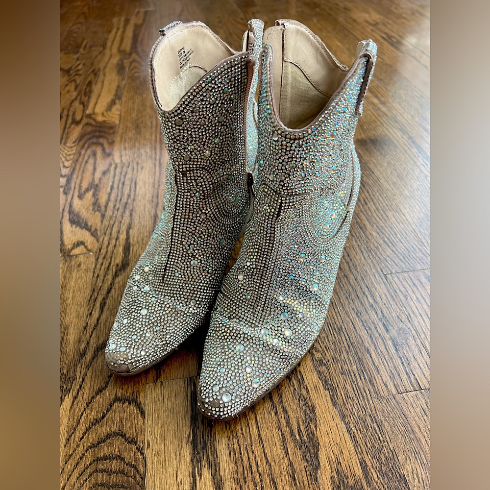 Matisse Clear Rhinestone Harlow Ankle Bootie HARLOW-CLEAR - size 7 medium